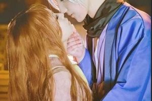 《元气少女花狸追：妹子身材、两座高峰、蕾丝、校园风、大马尾、丰满胸脯、熟女青纯风格、透明黑色蕾丝、小短裤、成熟气质》