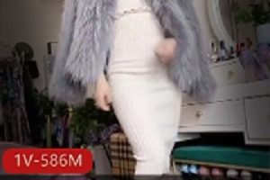 抖音网红肖潇：128万粉丝的OL御姐，令人沉醉的精彩演出