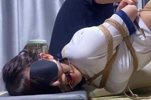 《红印记：绳精病女学生的极端束缚训练》