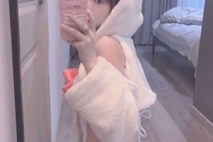 清纯女神KilledHypocrisy私人定制合集：高颜值社会意识强烈的视频，把真实而又独特的视角带给你！