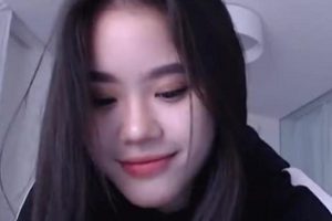 东南亚可爱镜娘li_chang新作品：7V-1.27G，清纯可人甜美小姐姐，高颜值浮力姬让你欲罢不能！