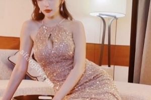 王馨瑶精彩礼服秀！原来她差点都耐嫔为女团成员！颜值+身材+大长腿，快来下载！