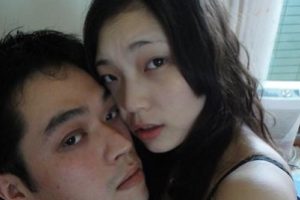 夫妻日常自拍记录美女露脸，胶原蛋白Papa