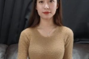 最新百度云资源Fluoxetire包臀裙+棉袜+肉丝百度盘