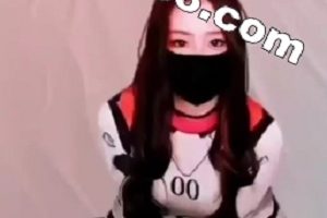 大罩杯妻子蜜桃股秒传1V60M打包洗完主动度盘百度