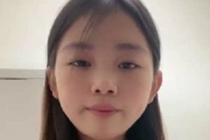 清纯甜美：笑一笑，掰逼抠穴，放飞自我搬运