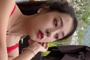 美女红色泳装秀胖臀美腿1V视频9.76G百度云分享