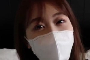 新款Cola酱黑丝萌妹魔鬼身材光“阴”粉逼1v+1g百度盘系列