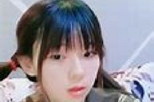 卡哇伊网红美少女：可爱清纯双马尾风格