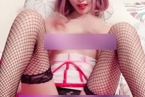 凤凰雅宝新主播：混血儿气质独特唱将直播多才多艺苗条身材