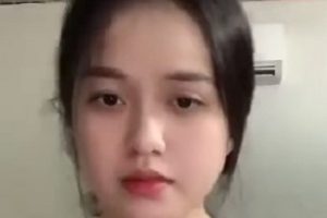 最新38位青春娇媚小姐姐自拍展示视图福利