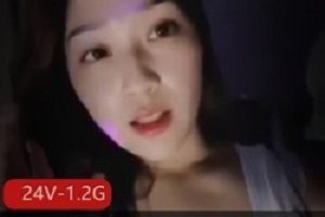Dorisbebe合集：Swag超大车灯御用女主之一，性感比基尼直播揉捏H杯，24V视频带你体验新奇