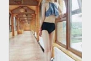 校花级美女轩轩热恋自拍视频曝光