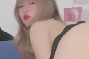 推特小鹿酱黑丝+私部护理3v141GB百度云