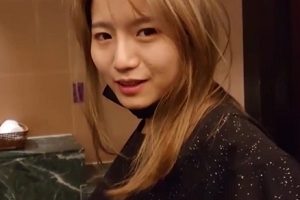 精选女模特巨R边缘服装