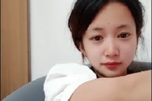 妹子主播小木登子，3.56克，7伏特