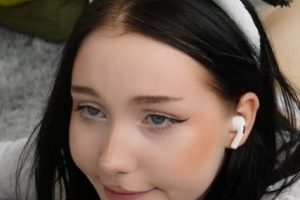 Scarletshadow震撼上贤妗外网热毛选TOP榜单，时长3小时20分钟特写道具秀！S气十足眼神迷人，下载观看不容错过！