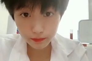 小雪比心陪玩：魅力主播的温馨世界，视频精彩不容错过