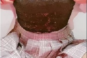 转睛，每一帧都散发着美狸的独特魅力。这个小合集不仅展示了美狸的多面魅力，也让人感受到她的自信和才华。观看这个短视频小合集，就像是和美狸亲密接触一样，让人沉浸在她的世界中，无法自拔。