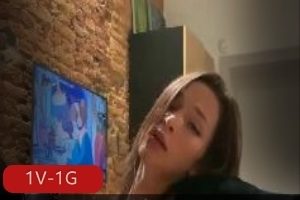 顶级白人混血女神璃奈醬小桃子鄭琦：三模合體，48分钟视频+444张图集！身材超炫！