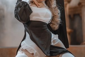 擦边球百度盘修女神父视频合集11V42P560M，含SM滴蜡玩法