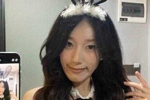 小雨：反差婊表演艺术合集，53部视频，16.7G文件大小