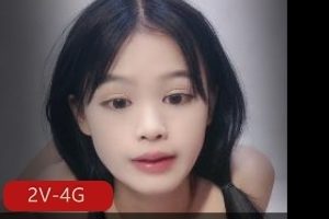 自拍平台可爱小易最新合集2V4G，男友出镜棒棒糖！