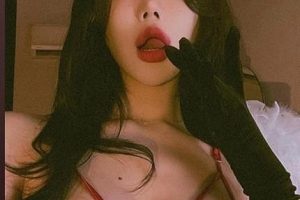 推特eemiim私拍23部1.1G优质九头身