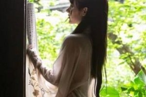 秀人网优质女神（诗诗kiki）有尺度一对一无遮掩作品合集