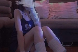推特清纯女神私人定制合集高清资源4部870M爆满